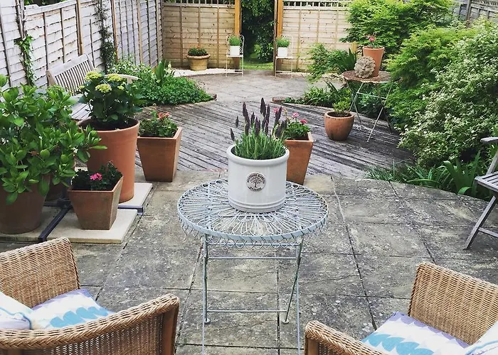 Onefifty Bed & Breakfast Cowes 